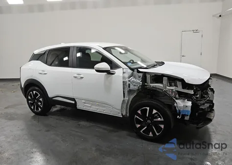 2025 Nissan Kicks Sv из США, поврежденный, VIN 3N8AP6CBXSL396559
